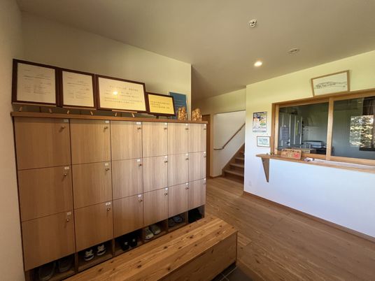 広々としたエントランス