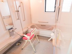 介護用バスルーム設備