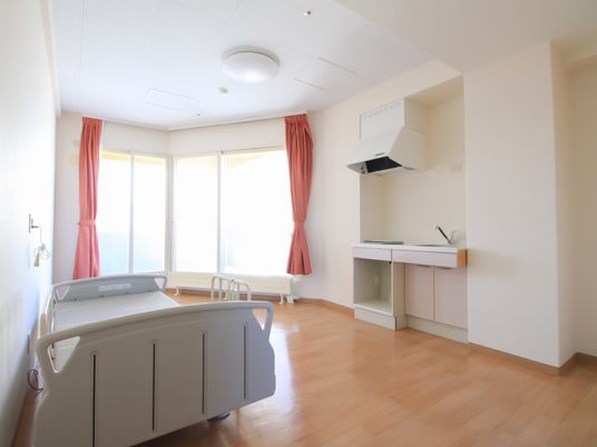 日差しが入る明るい居室