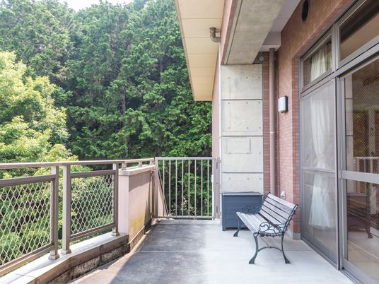 緑が望めるベランダ