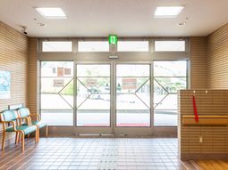 広い入り口エントランス