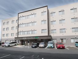 施設の外観・駐車場