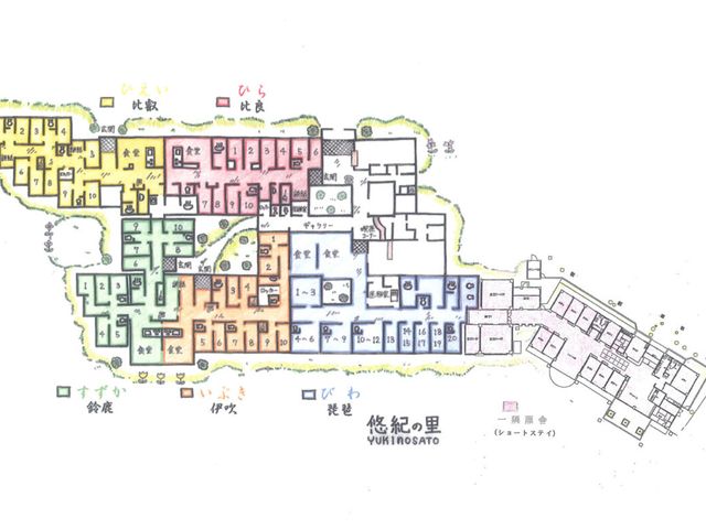 複合施設の案内図 内観 施設内の配置や各部屋の位置が視覚的に示されています。初めての方も迷わず移動できます。
