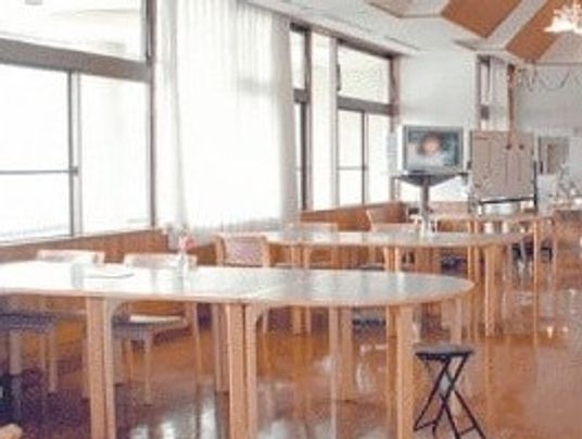 自然光あふれる明るい空間