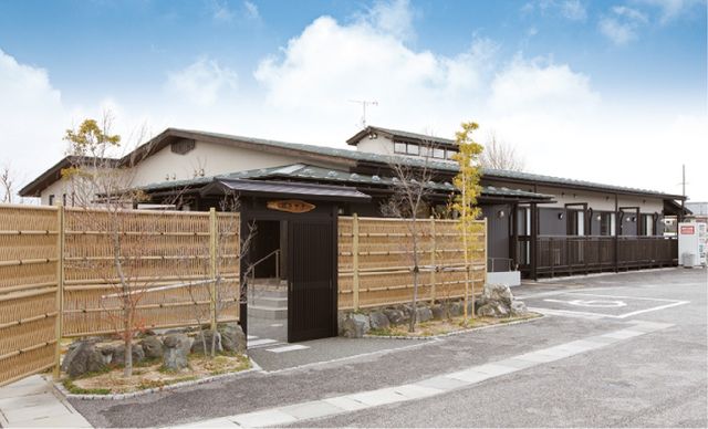 和風デザインの外観 外観 落ち着いた雰囲気の和風デザインの施設です。心地よい生活が期待できることでしょう。