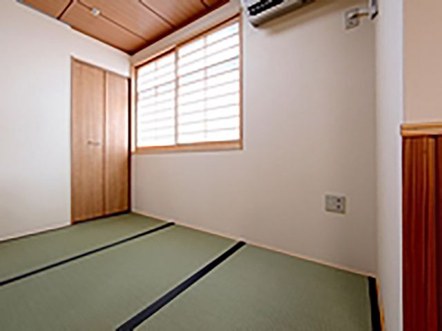 和室の居室 和室 自然光が差し込む和室です。落ち着いた雰囲気の中で静かに過ごせます。