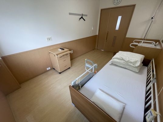 落ち着いた雰囲気の居室