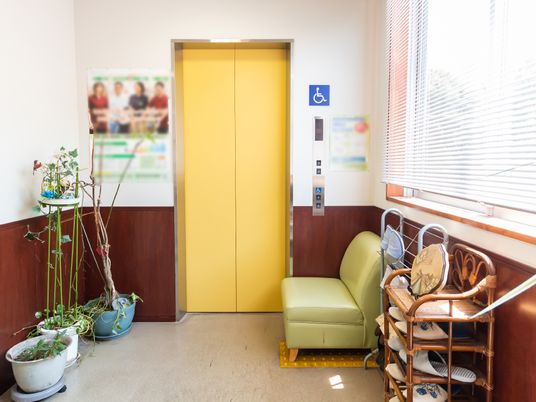 エレベーター前のスペース