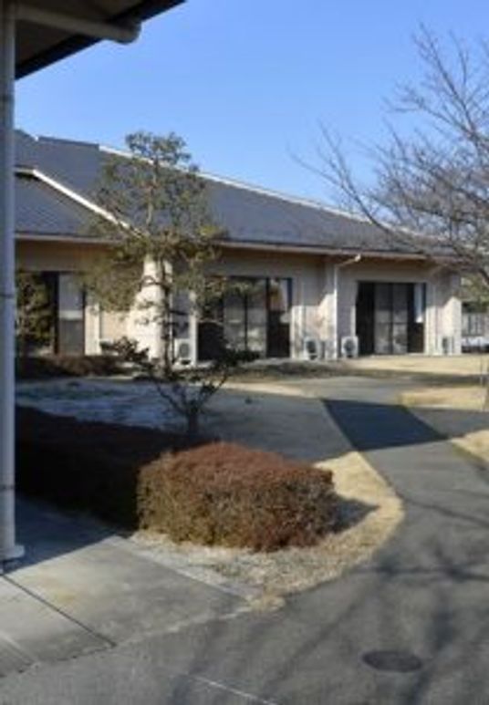 広々とした庭の外観