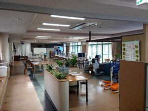 明るい食堂  