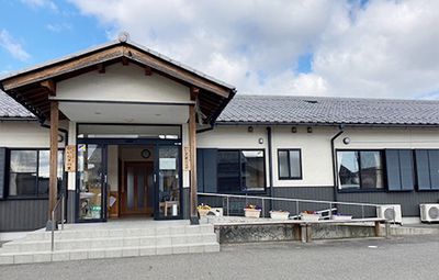 木造建築の入口