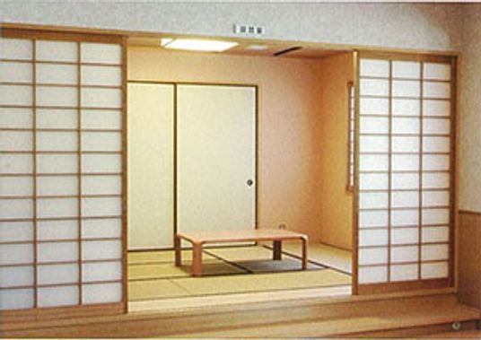 落ち着いた和室