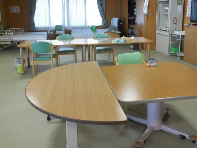 明るい食堂  