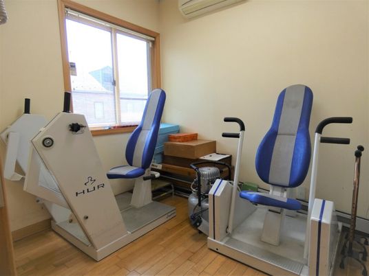 機能訓練室の器具  