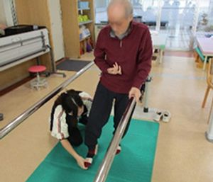姿勢訓練中の様子