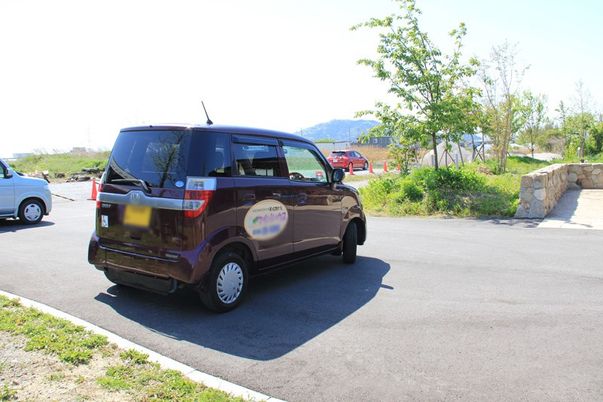 駐車場の車