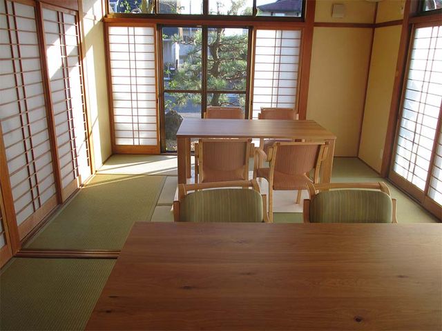明るい和室の空間 和室 自然光に包まれた和室では、畳の落ち着いた雰囲気の中でゆったりと過ごせます。