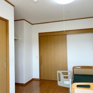 落ち着いた雰囲気の居室