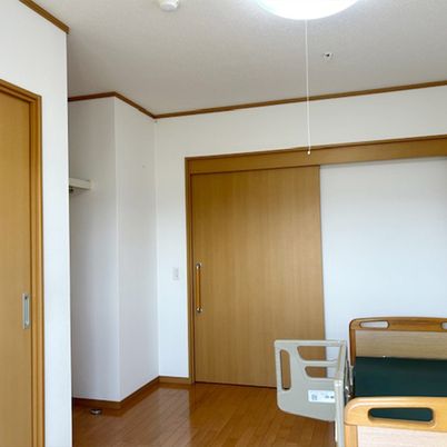 落ち着いた雰囲気の居室
