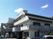 大規模な建物の外観
