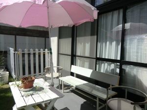 日差しの入るテラス  