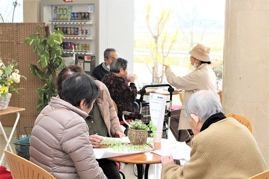 くつろぎの様子ロビー