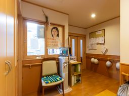 予定掲示物がある廊下