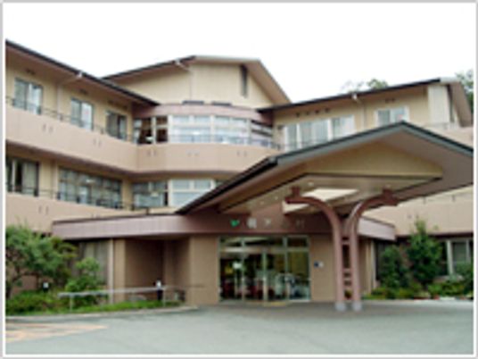 広々とした建物の外観