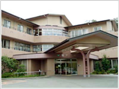 広々とした建物の外観