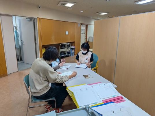 職員の打ち合わせ室  