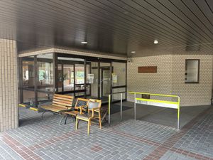 暖かい雰囲気のエントランス