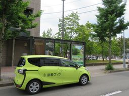 緑豊かなエントランス