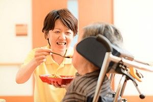 食事サポート中の様子