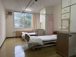 二床の明るい部屋