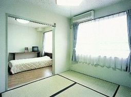 明るい和洋室
