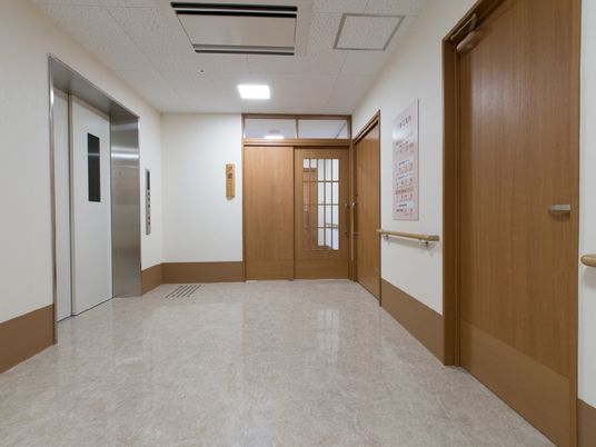 清潔感のある廊下の様子