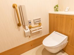 バリアフリーのトイレ設備