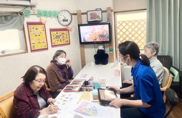 和やかな集まりの居室