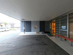 暖かみのあるエントランス