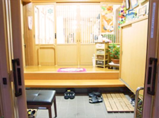 ゆったり靴脱ぎエントランス