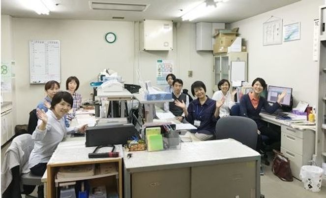 明るいオフィスルーム