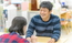 和やかな会話の様子