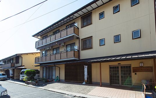 外観の印象的な建物