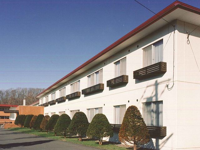 明るい雰囲気の外観 外観 日差しがたっぷりと降り注ぎ、爽やかな環境が魅力の建物です。仕事環境としても快適です。