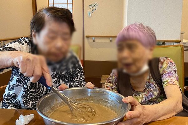 リビングでのお菓子作り