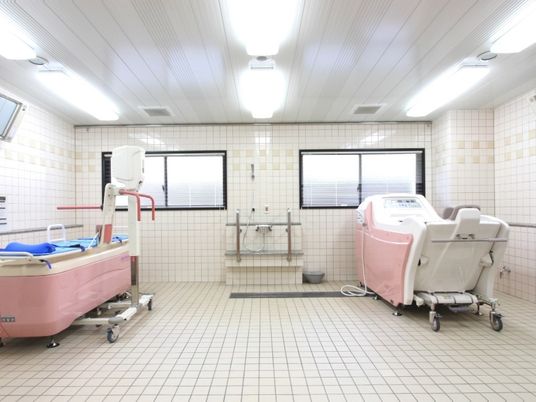 清潔な浴室設備