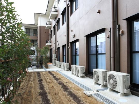 整備された施設の通路