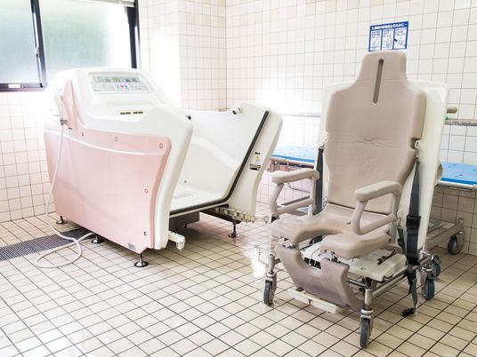 バリアフリー対応浴室設備