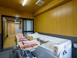 バリアフリーの浴室設備