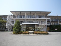 バプテスト 老人保健施設の外観